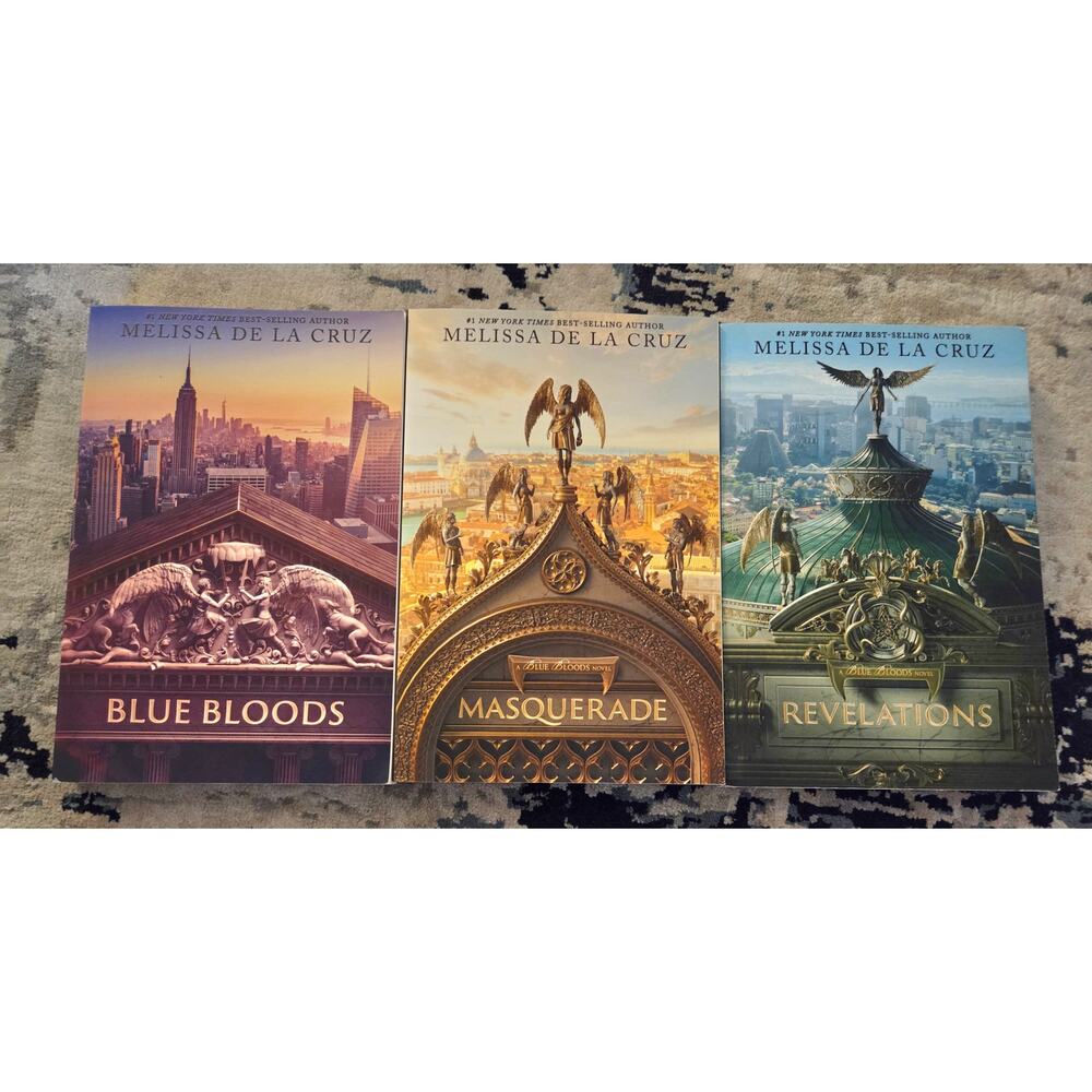 Blue Bloods Trilogy (Books 1-3) by Melissa‎ de la Cruz